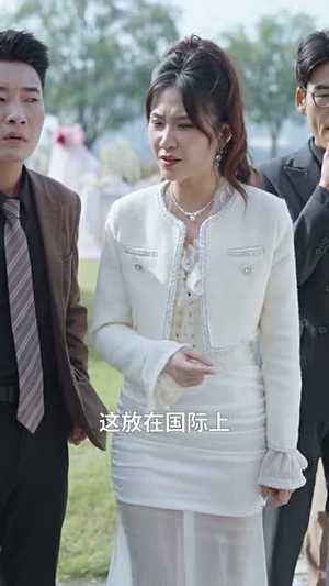 参加同学婚礼，我惊艳全场（30集）热门短剧推荐。