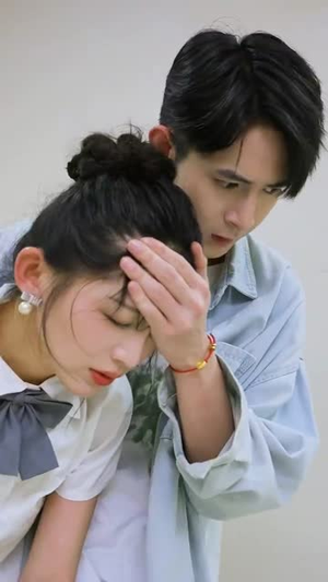 她在寒风中绽放（87集）演员表