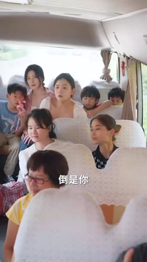 总裁夫人从农村来给你撑腰了（80集）热门短剧推荐。