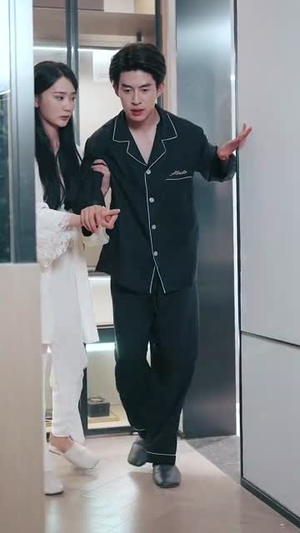 老公的第二人格如此爱我（84集）热门短剧来袭