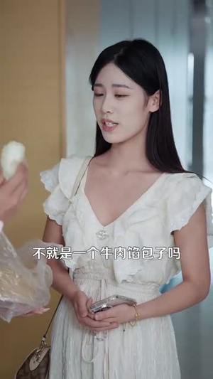 美食：随机摆摊，顾客追我满街跑短剧（95集美食短剧高清流畅在线看）