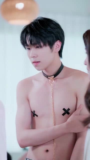 看见弹幕后，死对头被我钓成翘嘴（81集）在线观看完整版