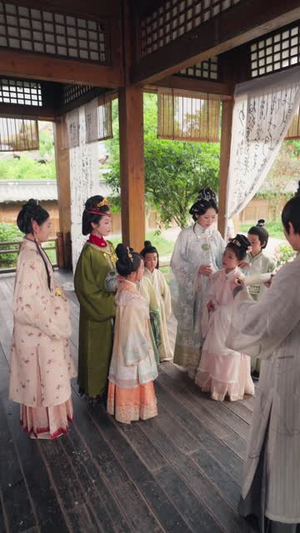 侯府主母养崽手册（83集）短剧热播抢先看