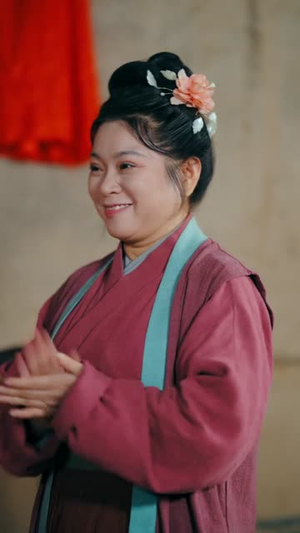 灵泉空间劝寡母分家后养大弟妹（112集）一起追短剧