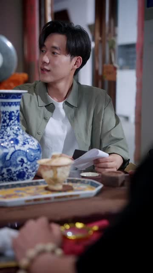 穿越年代我拿麻袋批发古董（102集）让你一口气看完