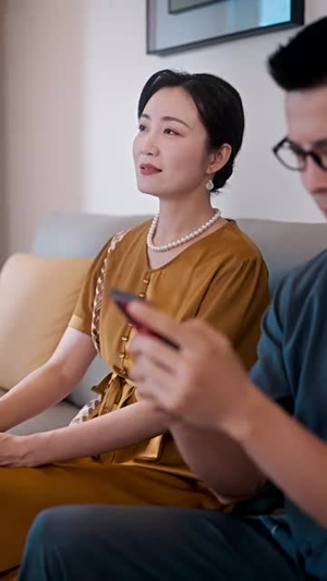 先做自己再做母亲（72集）全季一次看完