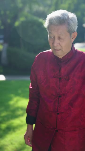 我刚辞职，系统逼我当团宠（80集）最新热播短剧