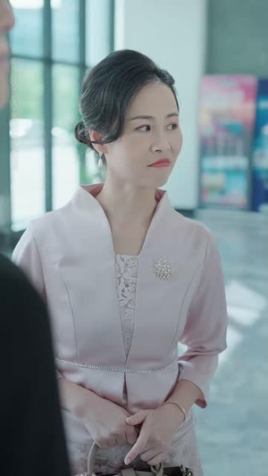 商战女王只谋权不谋爱短剧（77集商战短剧高清免费看全集）