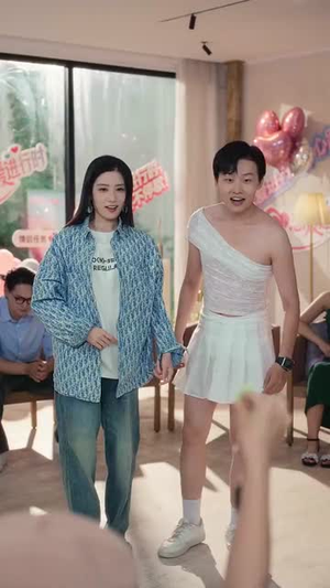 反套路恋综顶流小花难招架短剧（80集恋爱短剧高清全集免费看）