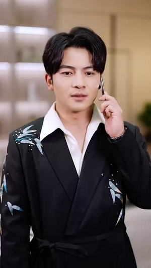 绝美师尊让我下山找明星老婆短剧（72集玄幻短剧高清无删减版观看）