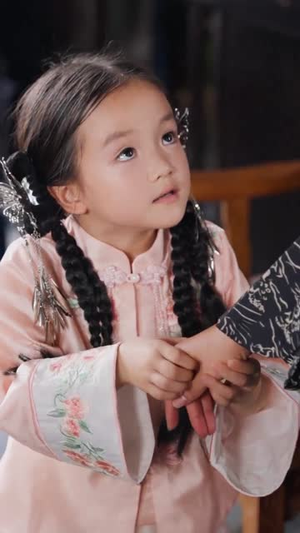 偷听小龙女心声后，全家躺赢短剧（62集奇幻短剧高清在线免费看全集）