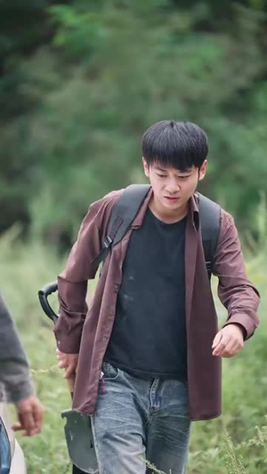 一把铲子一盒烟，金矿一挖挖一天短剧（109集励志短剧高清免费看全集）