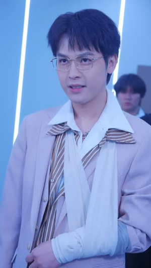 离婚后，战神专宠小软萌短剧（80集都市战神短剧全集在线看）